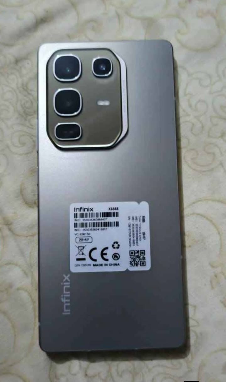 انفنكس نوت 50
💫الشاشة6.78 بوصة - 144 هرتز - AMOLED

💫الذاكرة 256 / الرام 16 

💫الكاميرا50 + 8 + 0.8 ميجابكسل

💫المعالجMediatek Helio G100 Ultimate

💫البطارية والشحن السريع5200 مللي  
بوبجي 60فريم 
السعر 250وبي مجال
للاستفسار الاتصال ***********

