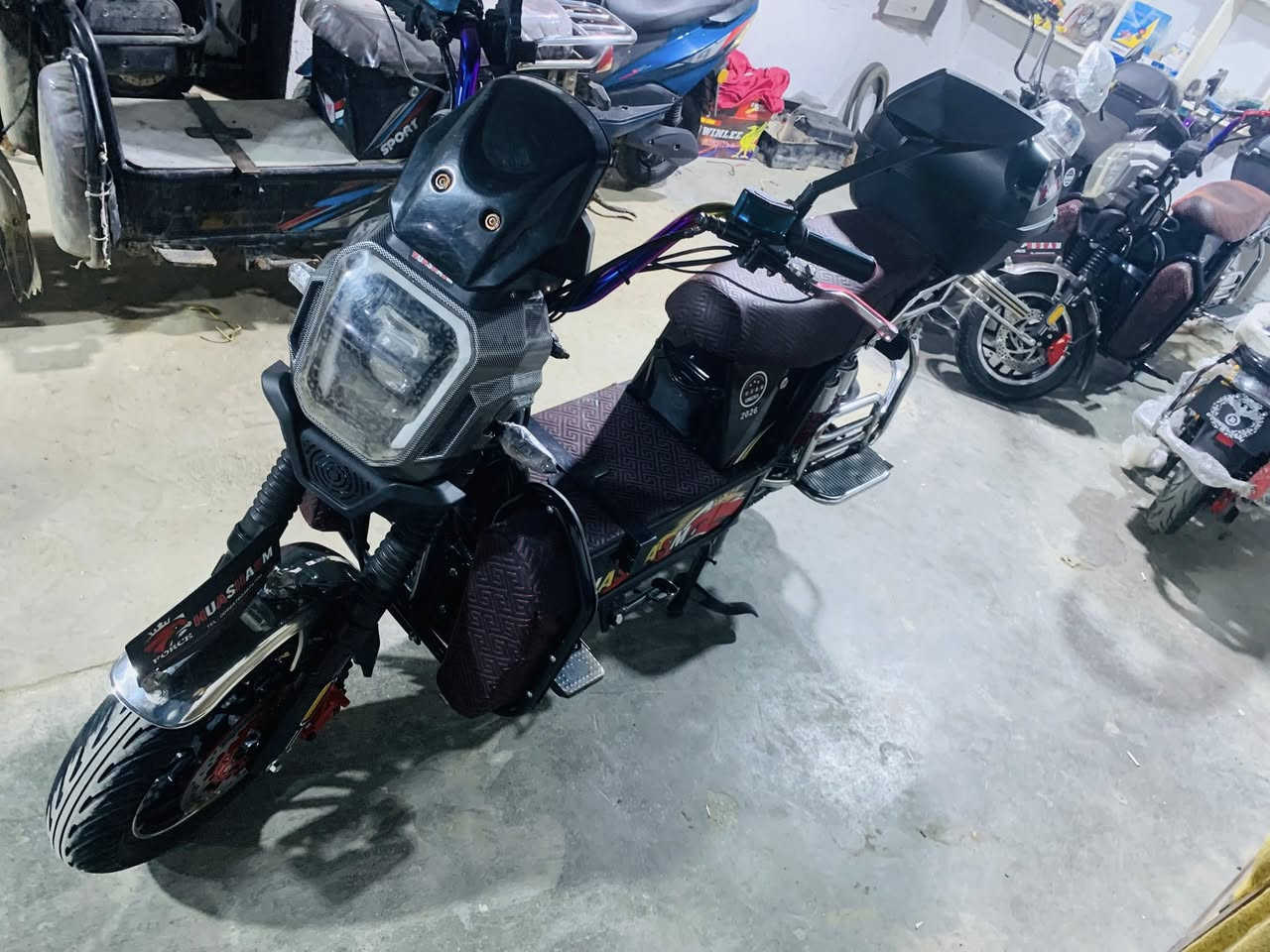 مكلف بنشر دراجه شحن موديل ٢٠٢٦ بطاريات ٦ كله فول و ع فحص كهربائيات كله ع فحص السعر ٧٠٠ وبي مجال بسيط  
مكاني هيت حي البكر *********** وتساب و اتصال
