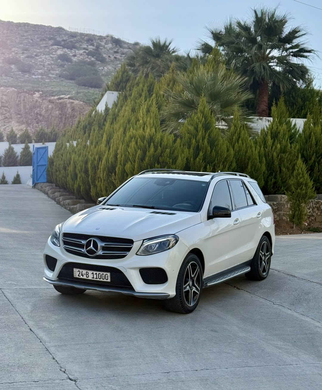 Mercedes-benz  2016
GLE 350 AMG
V6 تنفيس طبيعي
سياره داخله كلين هنا صاير بيها ٣ قطع صبغ بدون دواخل
ايرباك راجع سيستم بلادي
گير محرك مكفول
سياره فول فول موصفات
فتحه سقف
لايتات ليد بلادي
يك لايت ليد
فجوج AMG
سوكان AMG
كوشنات جلد تدفيه
ستيرين تدفيه
سياره فور ماتيك
٥ كاميرات ٣٦٠ درجه
رادارات امامي خلفي و جانبي
تايرات وياله جدد 
صدر امامي خلفي كامل
صندوق شفط
دبل ماوس
شاشه كاربلي
اشاره ترحيب
جكات 
سماعات برومستر
ماكو ولا علامه على دشبول
هزه سنويه جدد لغايه 2030
بسمي تحويل وكاله شرط
مكان سياره دهوك
سعر 212 و بيها مجال مراوسه حسب قناعه
واتساب ***********

