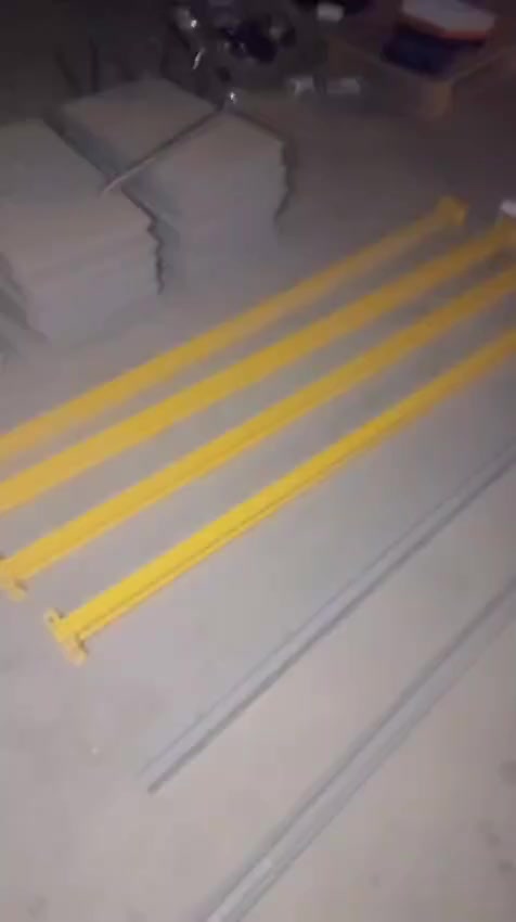 السلام عليكم هذني رفوف يشيل طن الواحد 2متره السعر 750اليحب رقم واتساب 0772240226


**إذا كنت صاحب هذا الإعلان وتريد حذفه لأي سبب، رجاءا أرسل رسالة إلى الدعم الفني**