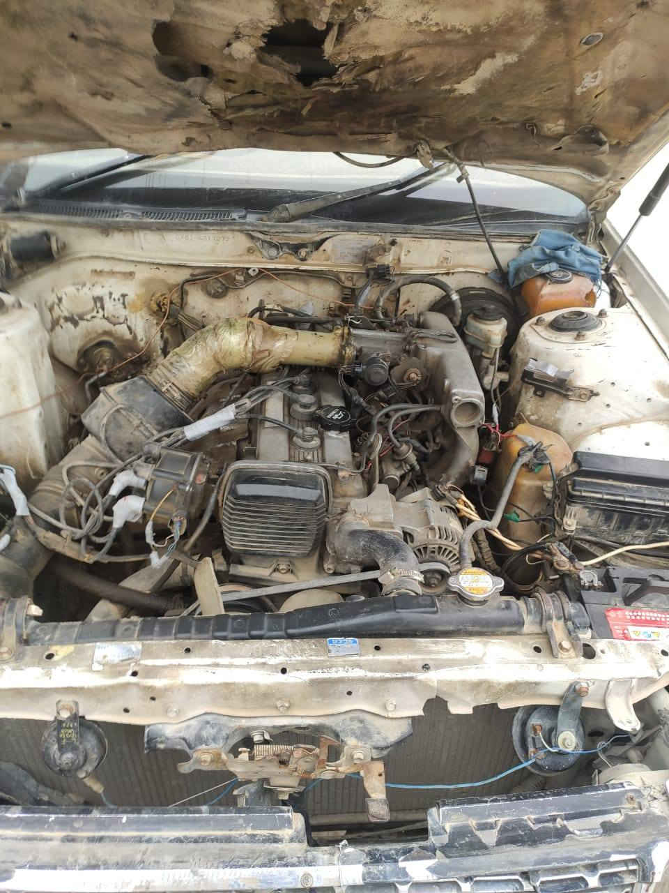 سياره لبيع شيزر مداور باي وقت مشروع وطني راعيه بلناصريه مداور بلناصريه رقمه انبار الموديل 90 السعر 25  ورقه  سوق الشيوخ  تلفون ***********  بيه واتساب
