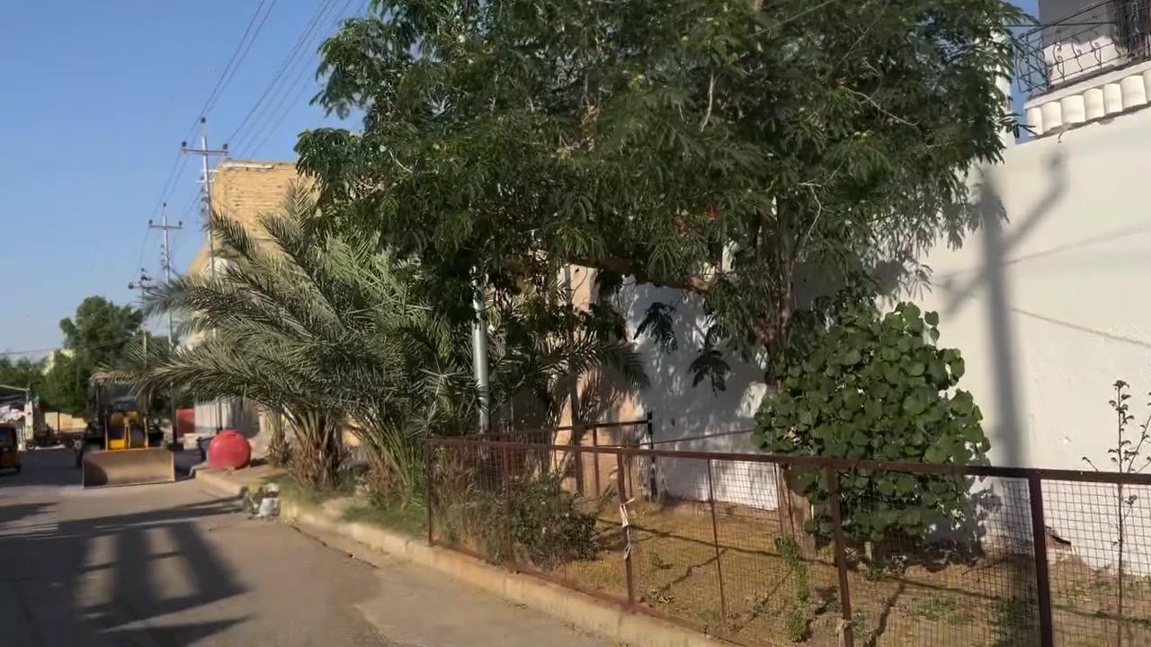 بيت مساحه 400مترللبيع قضاء المجر الكبير محله البدراوي قرب مدرسة المجر الكبير  رقم الموبايل ***********
