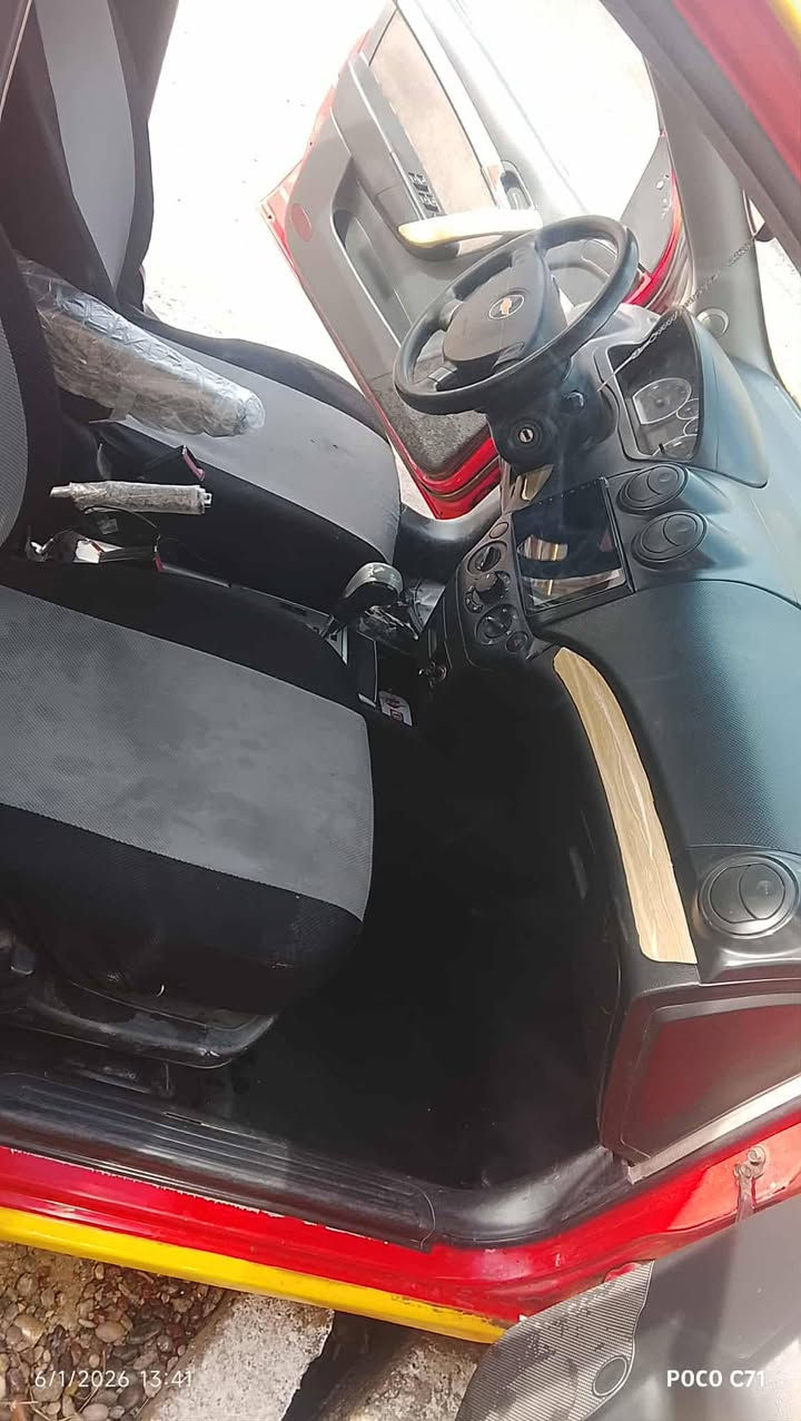 السلام عليكم افيو 2011امريكي رقم نينوى مسطره باسمي انا الشرعي  محرك بدايه صرف جام كهرب كير توماتيك شاشه تأيرات فوك النص باتري جديد كابون بانزين
هيئه وغرامه صفر شرط التحويل والوكاله  لاستفسار أكثر *********** وتساب
