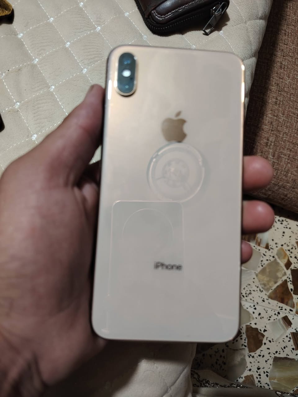 سلام عليكم جهاز ايفون اكس ماكس ذاكره 256 وبطاريه 100 مبدله الاصليه سعره 180 وبي مجال بسيط شراي خابر وتدلل مكاني بغداد بلديات رقم تواصل ***********
