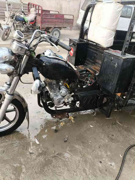 موديل 2015مكفوله كفالة عامه اوراق شاصي مكفول اوراق اصولي مكاني بابل القاسم ستوته مال  كامله مكمله مال مستعجل الشراي يتصل سعرها 950وبيهه مجال الشراي يتصل ***********
