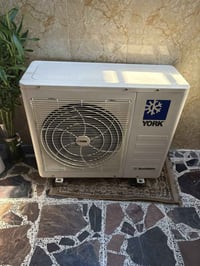 قطعه خارجيه يورك تايلندي أصلي مو صيني دبل راديتر   2/3 طن   28.000 BTU...