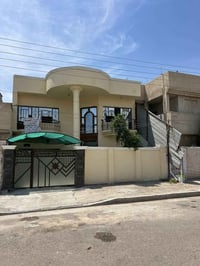 للبيع بيت في المحمودية قرب مدرسة طليطلة طابو ملك صرف المساحة 180 واجه ...