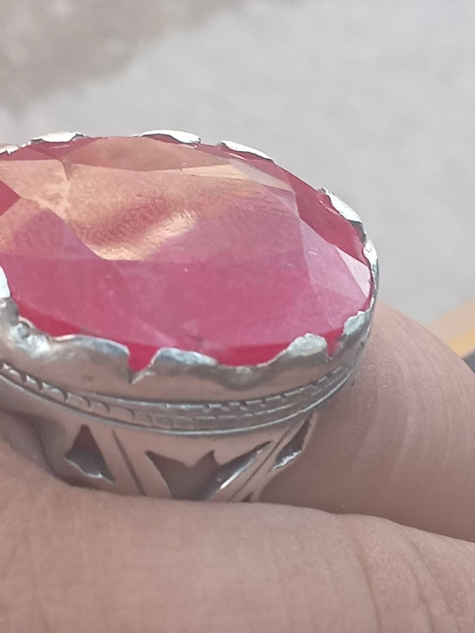 ياقوت خشن صياغه يدوية ثقيله السعر ٥٠الف مكاني بغداد البياع توصيل موجود


**إذا كنت صاحب هذا الإعلان وتريد حذفه لأي سبب، رجاءا أرسل رسالة إلى الدعم الفني**