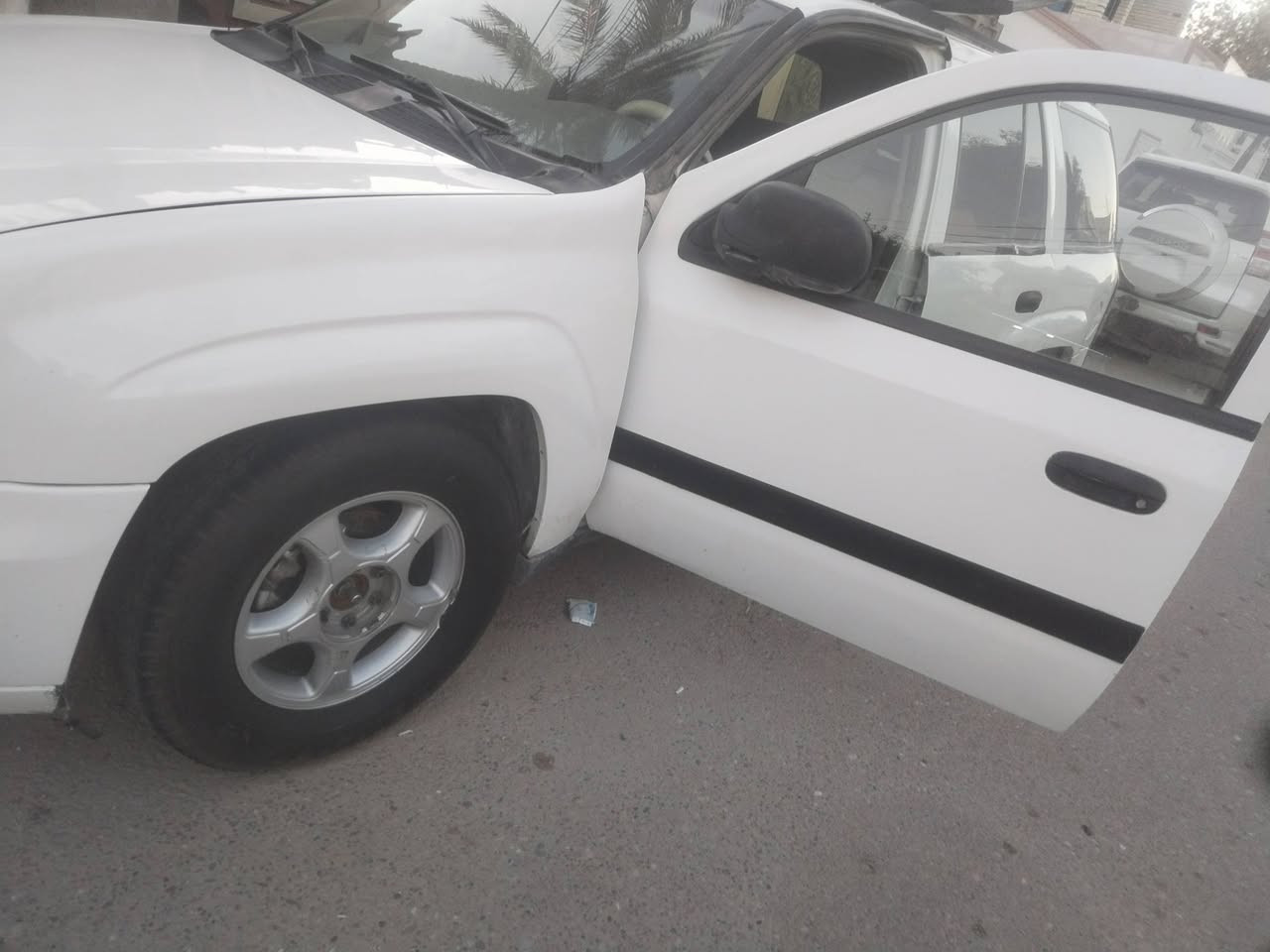 بلايزر 2005
للبيع ادوات 
سعر 35 وبيهه مجال سياره جاهزه 
***********
شراي يخابر
