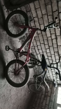 بايسكلات عدد 3 ابيعهن شلع ب 75 يعني الواحد عل25 المكان كفائات السيديه ...