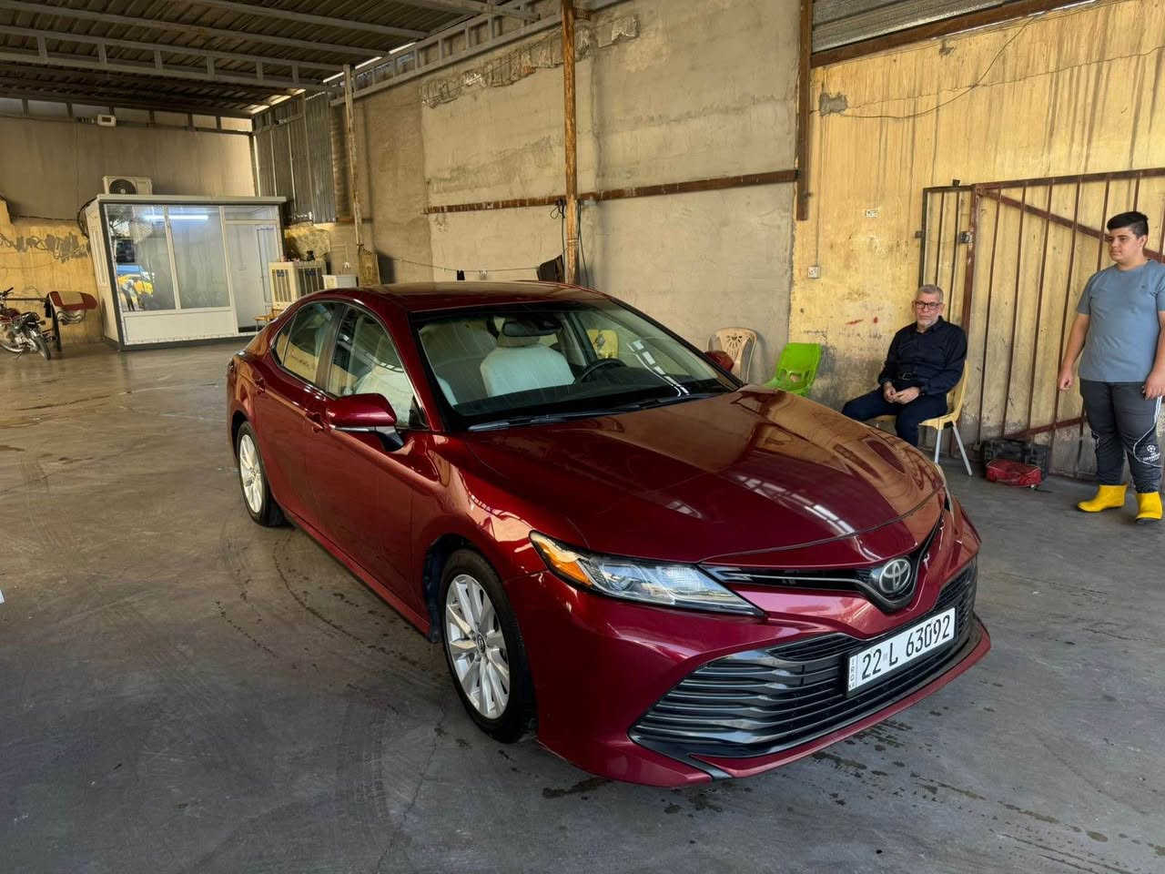 تيوتا كامري موديل 2018 موصفات se  بصمه شغال و داخل اصفر سياره حيل حيل جديد بمعنا كليمة ضرر بس صندوق بدون دواخل بدون ارباك سنويه جديد دفتر بنزين بي كيرو محرك شرط مامفتوح سعر 180$ بي المجال للطبين 
رقم موبايل 
***********
*********** كركوك, العراق
