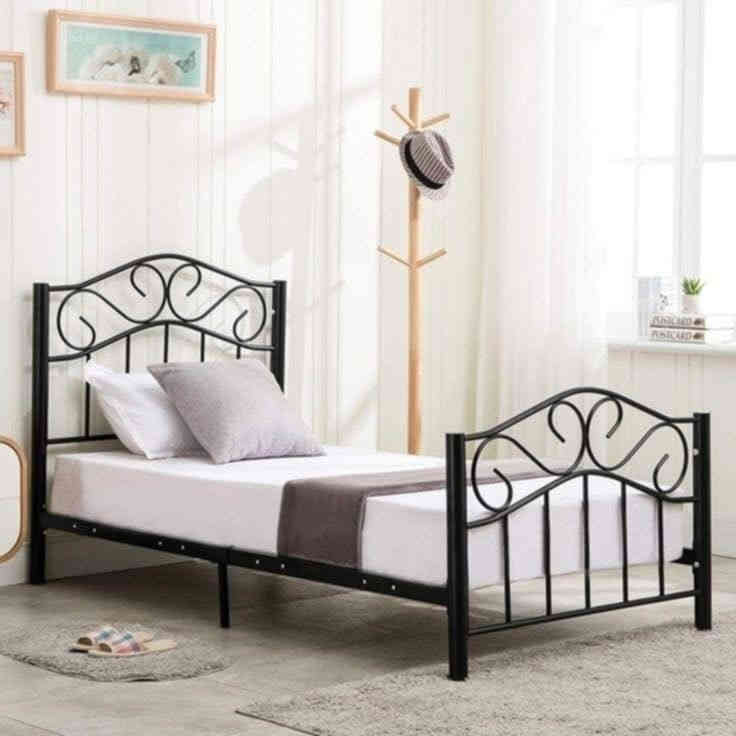 #سرير_حديد_عراقي
نفر 
نفر ونص 
نفرين 
للحجز والاستفسار ارسل رسالة على بريد الصفحة 
لدينا خدمة توصيل لكافة المحافظات 
 ***********
#سرير #حديد #سريرنفرين #سرير_نفر
