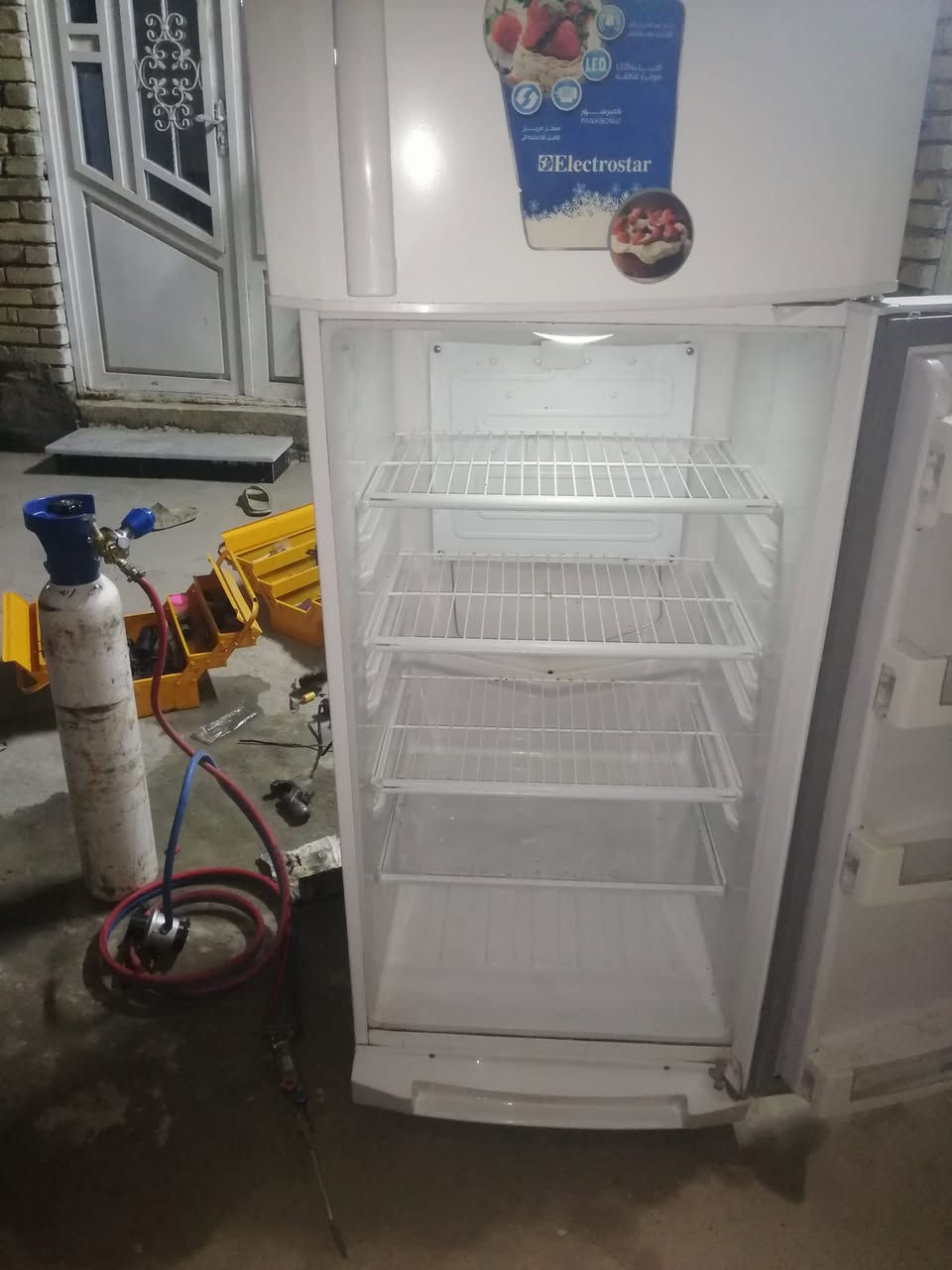 تصليح ثلاجه موقعي
احمد ابو عباس ***********
