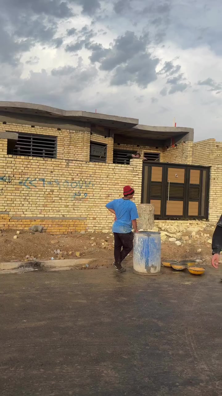 بيتين للبيع طابو حي الموضفين ***********
