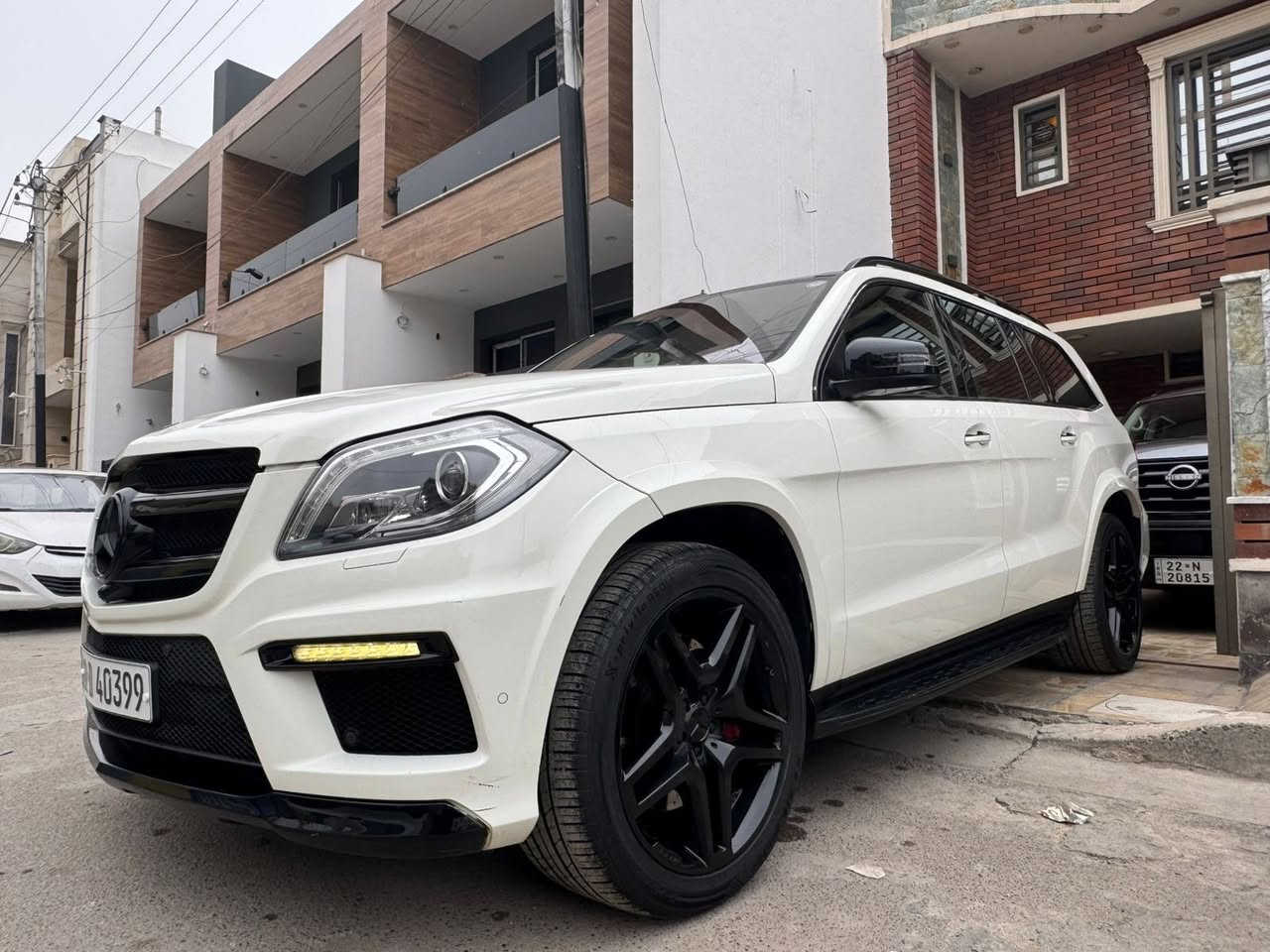 🔥 للبيع – مرسيدس GL 500 موديل 2013 🔥
وكالة خليجية | مواصفات كاملة | 

🔹 الموديل: 2013
🔹 المحرك: 8 سلندر قوي
🔹 المسافة: 152,000 كم فقط
🔹 الوكالة: خليجي
🔹 الحالة: مكفولة من الضرر والصبغ 100%
🔹 اللون: أنيق وجذاب
🔹 الفئة: فول مواصفات – للأخير
🔹 الكت: AMG بلادي

✨ المواصفات البارزة:
✔️ جلد فاخر كامل
✔️ فتح سقف بانوراما
✔️ مقاعد كهرباء مع تبريد وتسخين
✔️ ذاكرة مقاعد
✔️ شاشة كبيرة + نظام ملاحة
✔️ كاميرات 360°
✔️ حساسات أمامية وخلفية
✔️ نظام تعليق هوائي AIRMATIC
✔️ نظام صوت فاخر
✔️ بصمة تشغيل + دخول ذكي
✔️ جميع الأنظمة شغالة بكفاءة عالية

🛡️ الأمان:
✔️ جميع الإيربكات سليمة
✔️ فحص + هزة + سنوية كلها جديدة
✔️ تحمل لوحات أربيل الجديدة

📄 التسجيل:
✔️ باسمـي شخصيًا
✔️ جاهزة للنقل فورًا

💰 السعر: 270 ورقة (قابل للنقاش للجادين فقط)

📍 العنوان: الدورة – شارع أبو طيارة
📞 للاستفسار *********** 

🚗 السيارة نظيفة جدًا، استعمال شخصي، وجاهزة من كلشي
فرصة حقيقية للي يعرف قيمة الـ GL 500 💎
