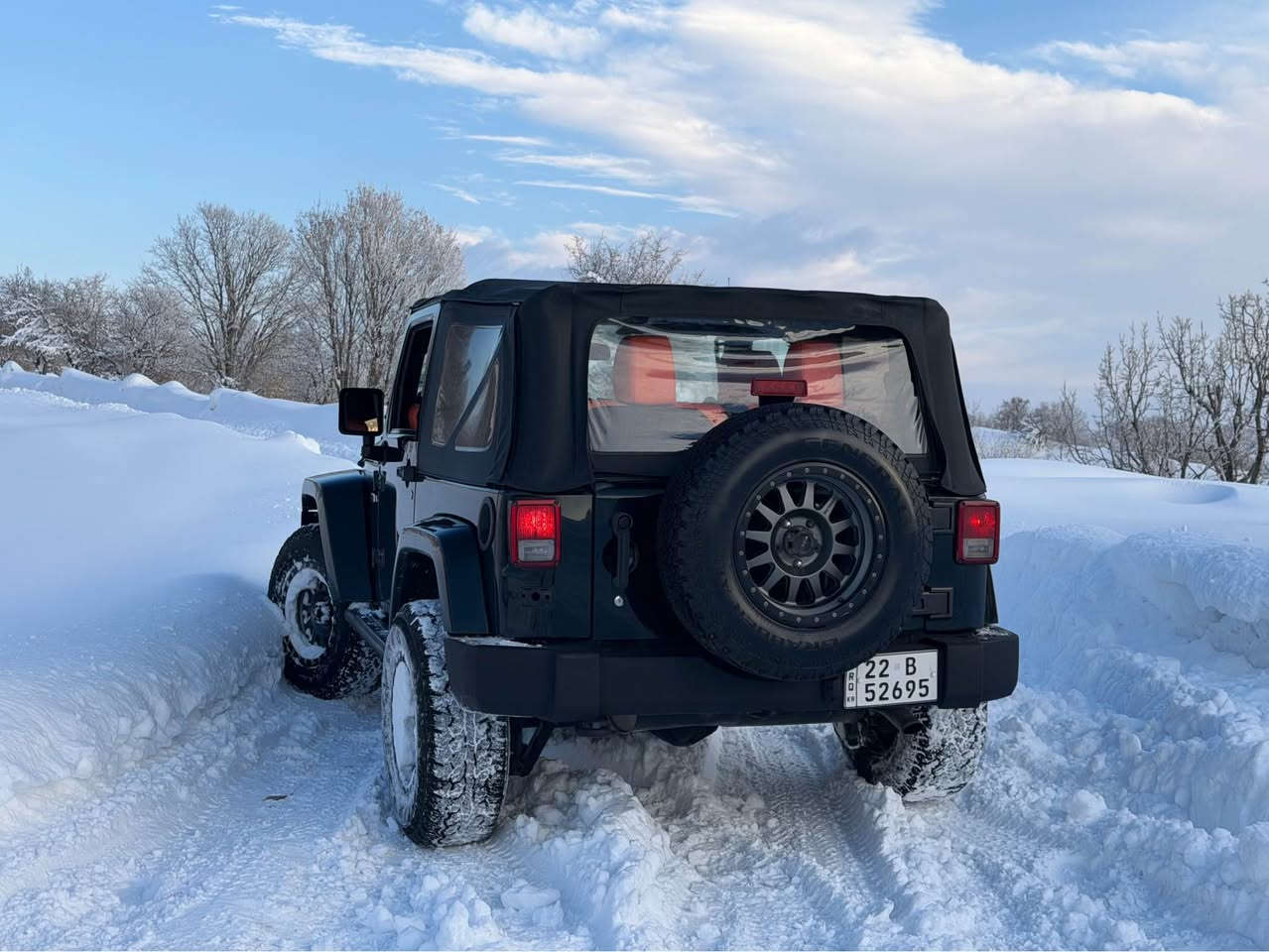 Jeep Wrangler 2012 
جيب رنكلر 2012 لون حشيشي

الضرر جاملغ و شبر بل بونيد صبغ 
 
 
مكان السيارا دهوك
السعر 138 ومجال بسيط
للستفسار//
كورك: ***********
اسيا: ***********

موصفات //
Sport
مكينه 6 سلندر 3.6 ارغب مكينه 
داخل جلد
داخل برتقالي
فول تحكمات ستيرن
شاشه
كامرا
ويلكب كروب
ليتات عدسه 
دعاميه روبيكون
تايرات جبلي دهوك, العراق
