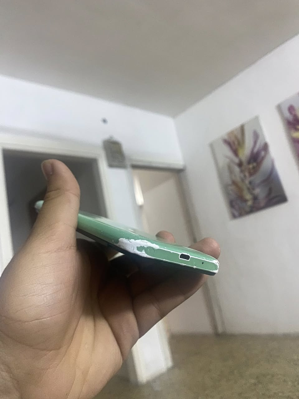 قيم وخذه ذاكرته ٣٢ لايعلك ولايشكل شاشه ٦٠ هرتز ويا شاحنه العاب ينزل كلشي ينزل تجي وشوف بعينك دبل سمكارت
مكاني بغداد الغزاليه لايوجد توصيل


**إذا كنت صاحب هذا الإعلان وتريد حذفه لأي سبب، رجاءا أرسل رسالة إلى الدعم الفني**