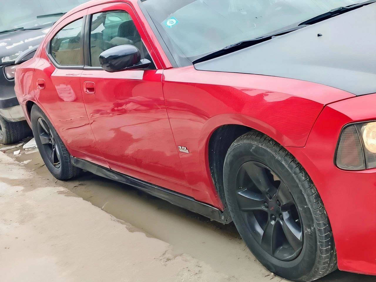 سلام عليكم جارجر موديل 2010 
كير مكينه مكفول
صدر امامي خلفي جاهز
تتفه تبريد جاهز 
مصبوغه حزام السياره 
ريدينغ مراوس
 *********** رقم التلفون
