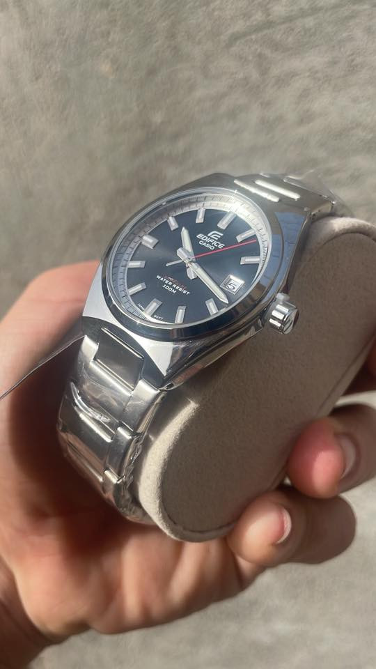 مجموعه جديده من ساعات الكاسيو الادفايز
ضد المياه 

وزن ثقيل 

لومنس بالكامل 

كل هذا ب25 الف بسس

تتوفر خدمه توصيل لجميع المحافظات 

واتساب ***********

انستا: الكريم متجر الهدايا الفخمه ❤️
