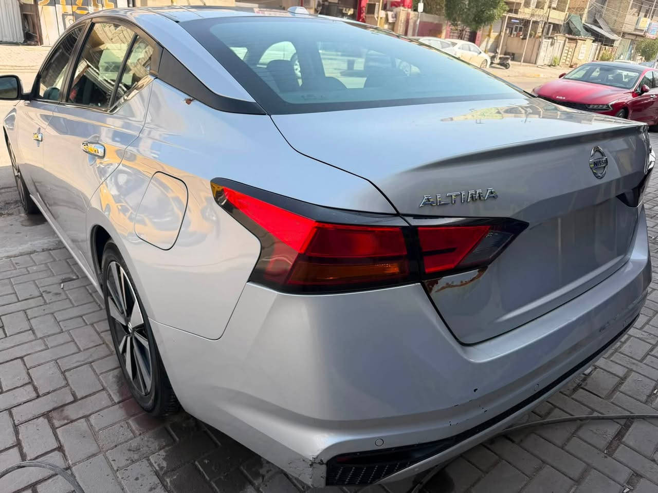 السلام عليكم
نيسان التيما موديل 2022 وارد امريكي 
محرك 2500 cc تنفس طبيعي 
مواصفات sv المعروفة 
رقم اربيل الدولي ب اسمي تحويل شوكت ميعجبك
رادار امامي خلفي، تحديد مسار ، نقطه عمياء ، فرمله طوارئ
، ضررها جاملغ سكن وحافة باب السكن مصبوغات
وبيها طخات بسيطه مبينات بالصور بجم كبس 
السعر 155 ومجال بسيط 
مكان السيارة بغداد / الدورة


**إذا كنت صاحب هذا الإعلان وتريد حذفه لأي سبب، رجاءا أرسل رسالة إلى الدعم الفني**