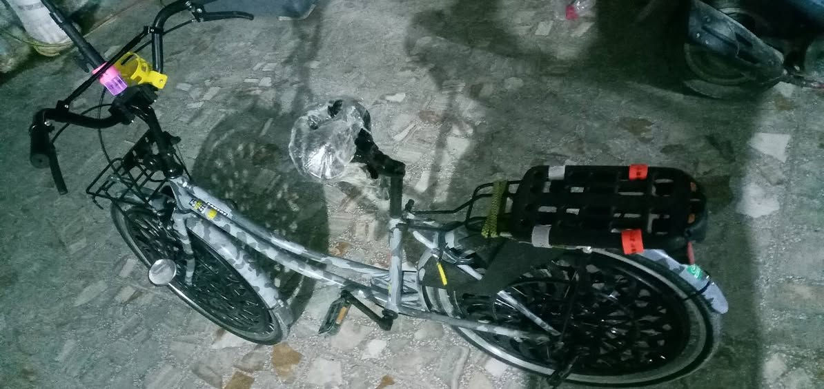 عمي سلام عليكم بايسكل للبيع حجم 26 الشراي يدخل خاص لو يتصل عليه


**إذا كنت صاحب هذا الإعلان وتريد حذفه لأي سبب، رجاءا أرسل رسالة إلى الدعم الفني**