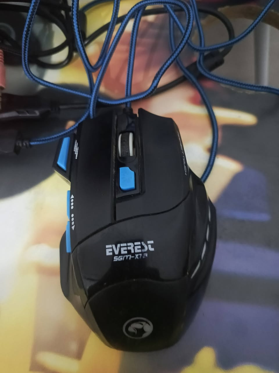 سلام عليكم 
جهاز للبيع
جهاز GameSir X1 هو عبارة عن محول (BattleDock) يسمح لك باستخدام لوحة مفاتيح وماوس للعب ألعاب الجوال (Android و iOS) مثل PUBG و Fortnite، مما يوفر تجربة شبيهة بألعاب الكمبيوتر الشخصي (PC) لتحسين التحكم والدقة في التصويب والحركة، وهو مفيد جداً في ألعاب التصويب من منظور الشخص الأول (FPS)
سعر 20الف
***********
