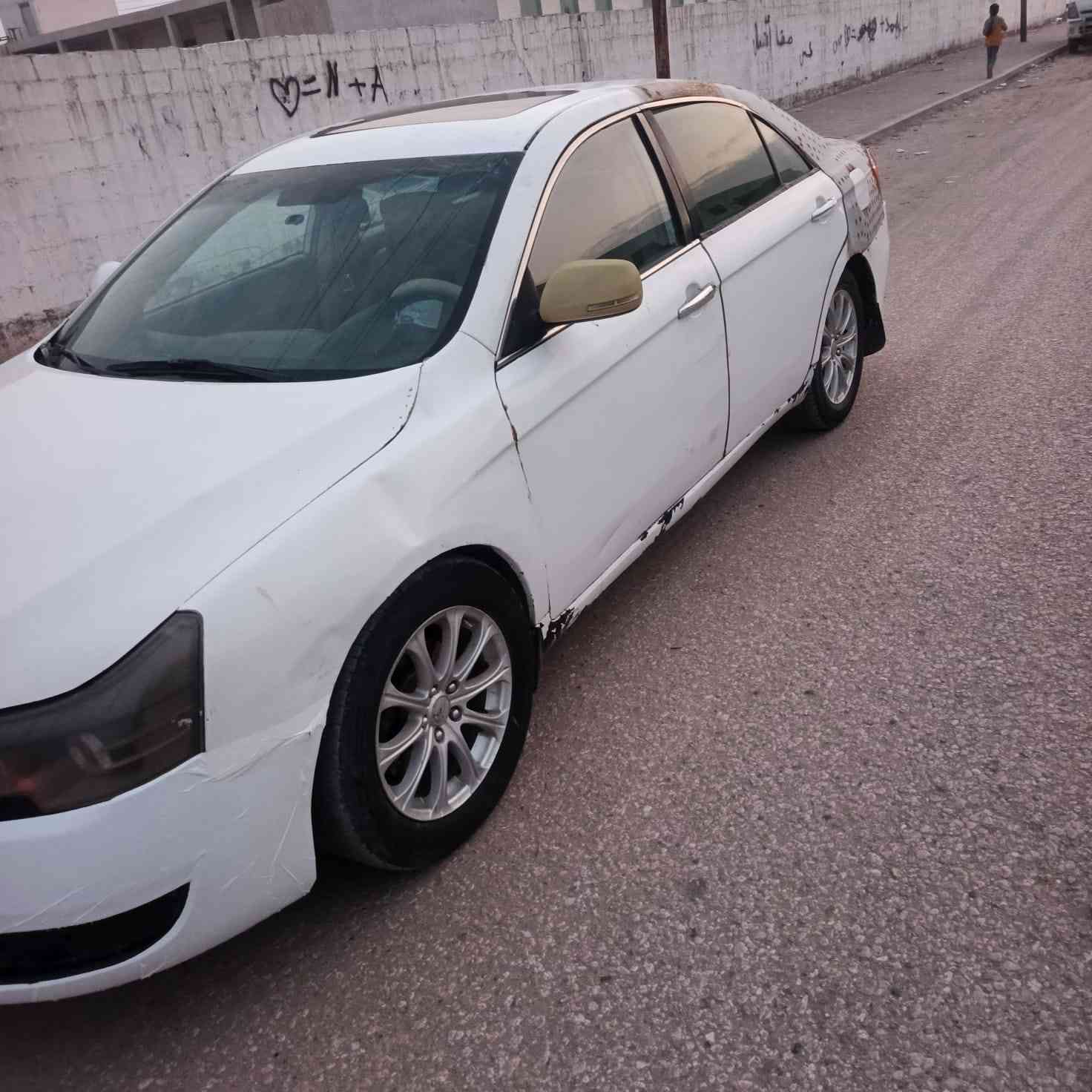 السلام عليكم سياره امكراند  موديل 2012
للبيع اومراوس حجم كبير محرك وگير مسيبوشي محرك خير من الله گير صارله شهر من شاده تبريد ثلچ قطعتين وتدفئه وبيه هاي بالچاملغات الوره واكع عليه باب دفتري ماواصله للحوض ولا للشواصي وخياس اباب السدر  
مكفوله من الچفيه والمتچايه شواصي مكفوله من ضربه سعره 40وبيه مجال مكاني النجف وهذا رقمي *********** النجف, العراق
