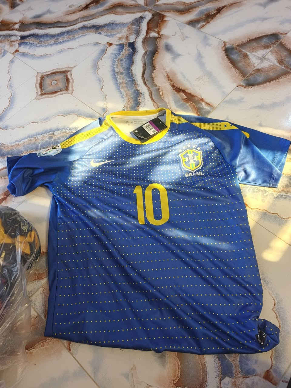 شلعه تعزيله مال محل              دريس 22قطعه 2.بدي ستريج 7قطعه 3.بجامه ستريج 3قطعه4.نعال رياضي14قطعه 5.مطاره كزاز 8قطع 6.لاستيك تمرين 7قطع 7.ساعه تحكيم 2قطعه 8.جنطه كتف صغير ٨قطع 9.جاروب طويل ونص مشكل 50قطعه 10.كساره 6قطع 11.اشاره كابتن 8قطع12.صافره معه إنذار 4قطع 13.شبجه خماسي 1قطعه 14.سوار رياضي 22قطعه 15.تقويه ساعد 60كيلو 8قطعه16.جنطه كبير ١٢قطعه 17.بجايم 12قطعه 18.بدي حديد 5قطعه 19.كيمونه تمرين 3قطع 20.شورت جوكي 6قطع 21.جنطه يدويه صفير 12قطعه 22.حزام تمرين جلد 9قطع 23.برموده ستريج 4قطع 24.جنطه كتف صغير 8قطع 25.تعاليك بدب 20قطعه 26.تعاليك شورت 20قطعه 27.شبجه عرض معه التعاليك 22تعلاكه 28. سجج ديكور 10متر مع تعاليك 29.عارضات ملابس ضوئيه عدد 2  الاستفسار واتساب ***********
