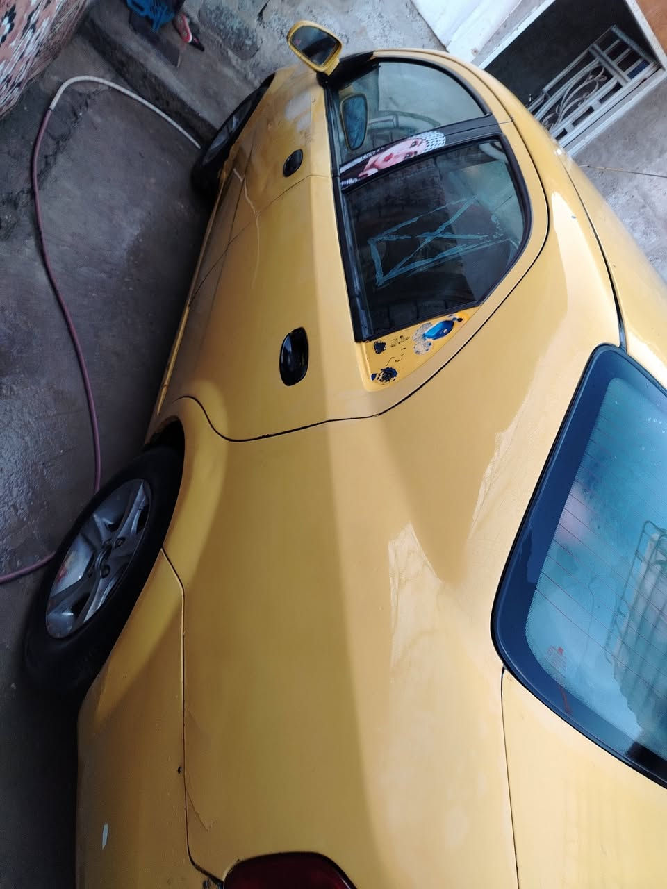 مكلف بل نشر
للبيع افيو 2006
رقم احمر شرعي موجود 
مطلوبه هيئة 
بدون حادث ول باقي گدام العين 
كابون موجود  
محرك معمر رايمن 
رقم صاحب السياره ***********
