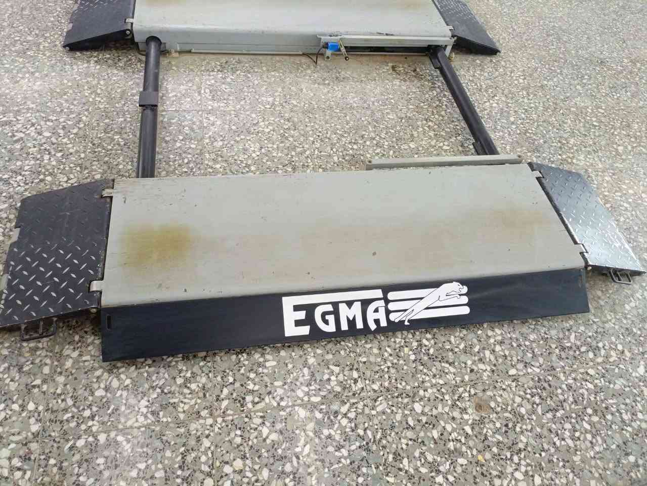 السلام عليكم جك مقصي نوع ايگما للبيع
3 طن 
الارتفاع 1 متر 
الجك مستخدم بحالة نظيفة
جهاز مانع رطوبة وجهاز حماية نوعية درجة اولى 
السعر مناسب
الموقع بغداد العامرية
رقم الهاتف ***********
