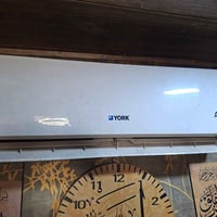 سبالات عدد ٢ للبيع ماركة يورك انفيرتر واحد طن مستخدمات مكانهم باب المع...