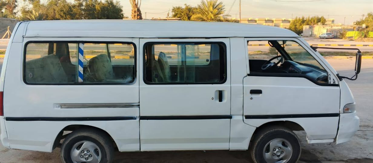 هونداي موديل 96 سيارة نضيفة بمعنى الكلمة  حدادية وزوج تايرات امامي جديد 
كهربائيات شغالة كير ومكينة واكسل ع شرط السعر 25 وبيها مجال رقم الماني ***********
