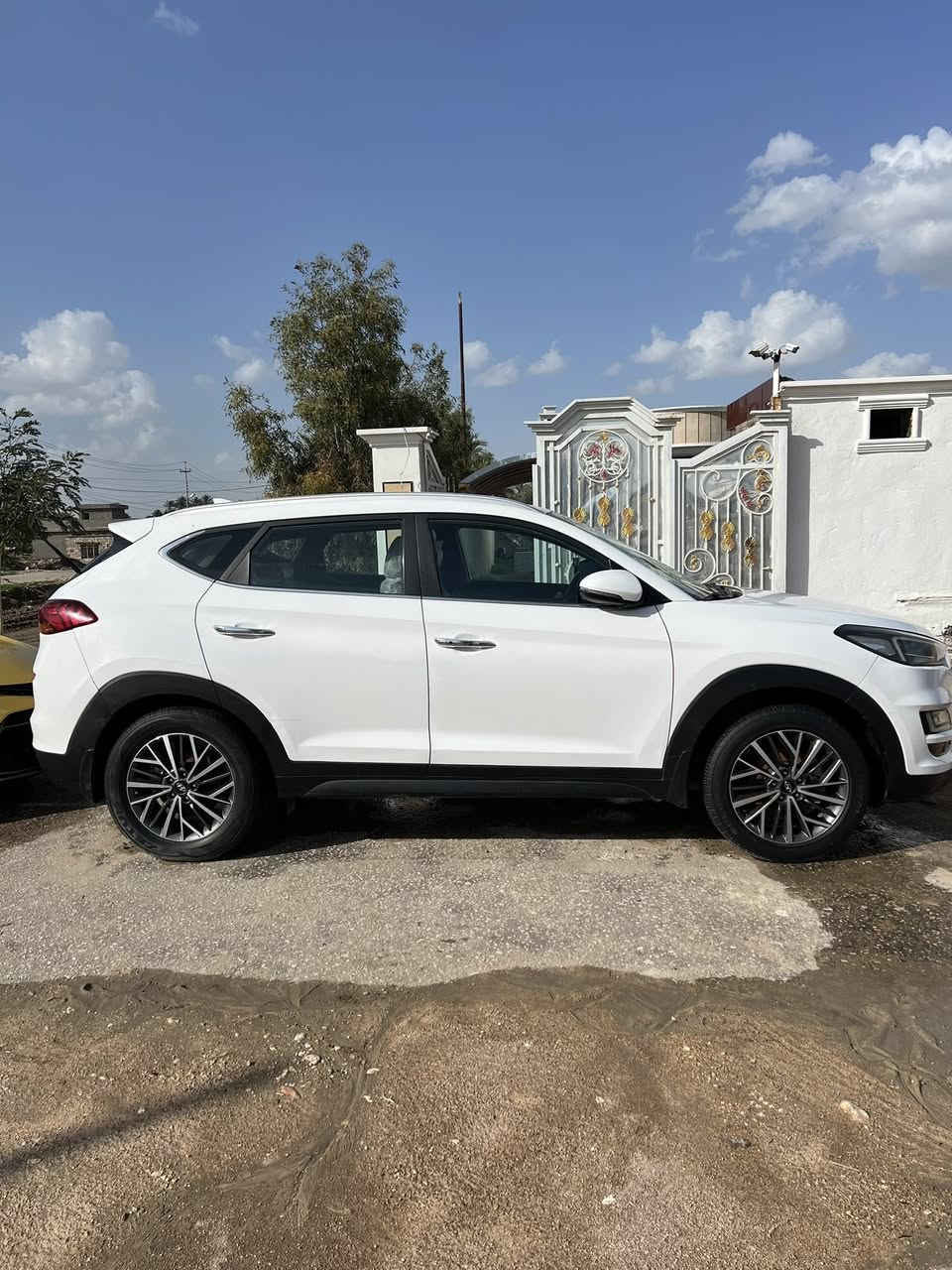 سلام عليكم 👋

توسان موديل 20فول مواصفات ماعدا لبنوراما 
تحويل ثاني يوم بسمي سياره للبيع او مراوس حسب لقناعه
مكاني بابل_المحاويل للستفسار الاتصال على رقم 
هـ***********
