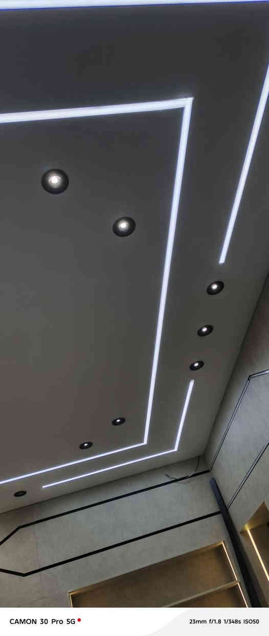 سلام عليكم
اعمل فني كهرباء 
ديالى 
عمل نشاء الله ينال اعجابكم
ابو عباس
***********
