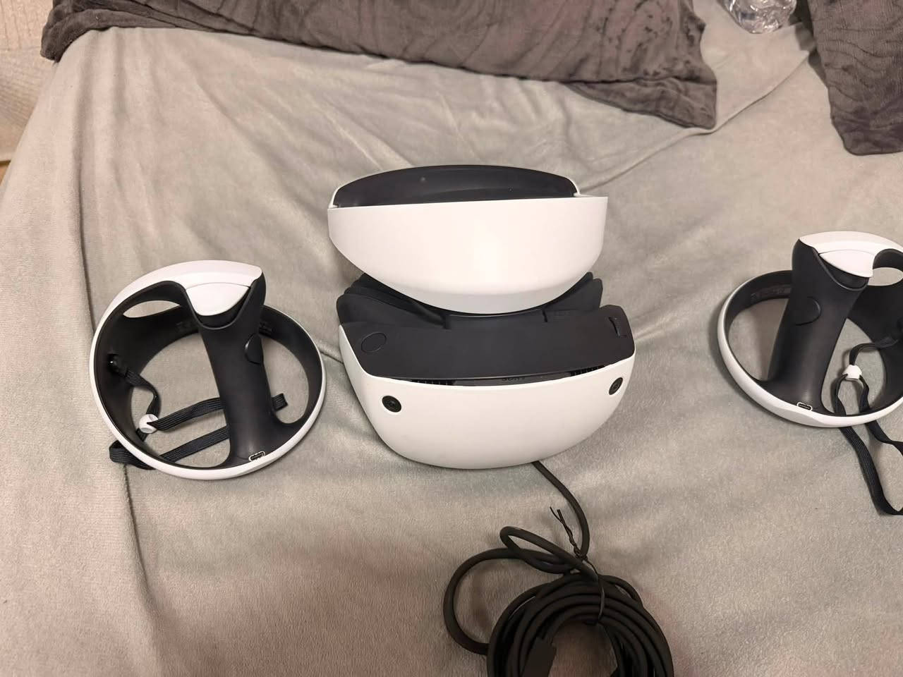 🎮 للبيع: PlayStation VR2 (PS VR2)

النظارة مفتوحة مرة وحدة فقط، وحالتها وكأنها جديدة، وما مستخدمة.

✅ جميع الملحقات الأصلية كاملة
✅ الكارتون موجود
✅ النظافة ممتازة جداً
✅ جاهزة للاستخدام مباشرة

💰 السعر: 550,000 دينار عراقي (وبي مجال بسيط)

📍 الموقع: بغداد – الدورة

📱 للتواصل (واتساب فقط): ***********@
