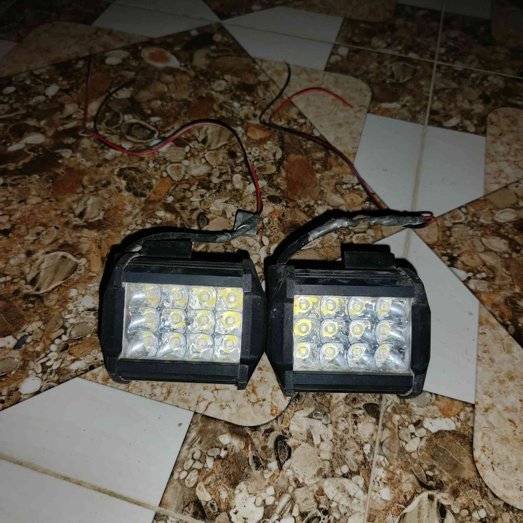 السلام عليكم بلاجكتورات للبيع شغالات علفحص كلمن وسعره ***********
