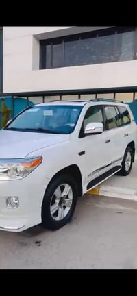 لاندكروزر • ٢٠١٠ • ماشي ٢٦٠٠٠٠