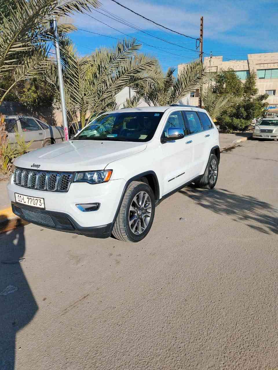 السلام عليكم 

للبيع جيب لاريدو 2019فول مواصفات ماعدا الفتحه 

1/بصمة تشغيل 
2/كشنات جلد 
3/اربعة أنظمة قياده 

4/كشنات كهرباء 

وبعد مواصفات الجيب المعروفه 

وارد امريكي ضررها /جاملغ وبنيد صبغ +صور الحادث مرفقه مع الصور 

ماشيه 61الف 

للبيع او مراوس ببرادو 22وجوه 

السعر /215$وبيه مجال للشراي 

مكاني بابل المسيب 

(ملاحظه اني مكلف بالنشر)
رقم صاحب السياره ***********

مكاني بابل المسيب
