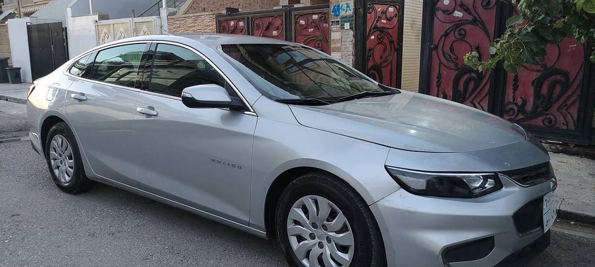 السلام عليكم
ماليبو موديل 2018 موصفات خليجي 
  محرك 2500تنفس طبيعي مرغوب
بيها 3 قطعه صبخ فقط رش بدون ضربه بدون  ايرباگ
شرط گير محرك
سنويه منتهي
رقم اربيل شرط تحويل

***********
مكان السيارة اربيل
سعر 122مجال أربيل, العراق
