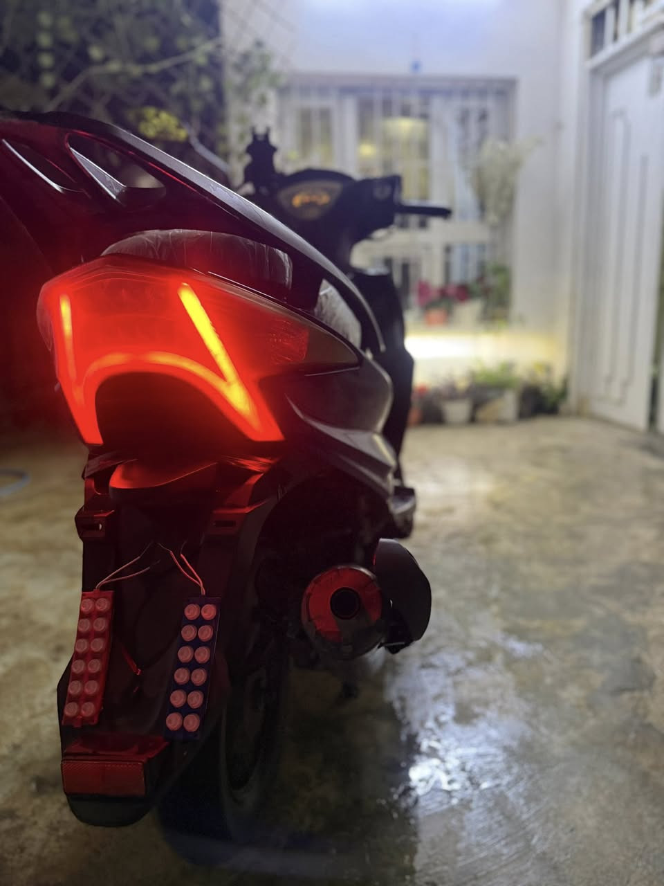 سلام عليكم دراجه ماكس جامبو م2022ياباني محرك مانفتوح شرط الفحص دراجه رياضي خير من الله كهوبائيات شغاله اشاير يمنه يسره لد عالي ناصي بريكات امامي خلفي صلنصه رياضي  FS  دبلات رياضي دراجه نكره سلف مكاني شارع قدس السهر 425 بيه مجال رقم ***********
