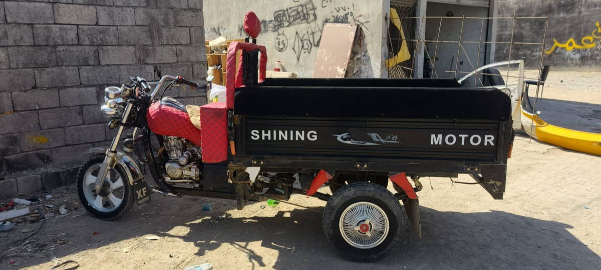 ستوته للبيع2020محرك 21 السعر مليون و 300    المكان حي العسكري  ***********
