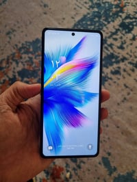 نوت 30 برو • ٢٥٦/١٦ • شحن ٦٨ واط