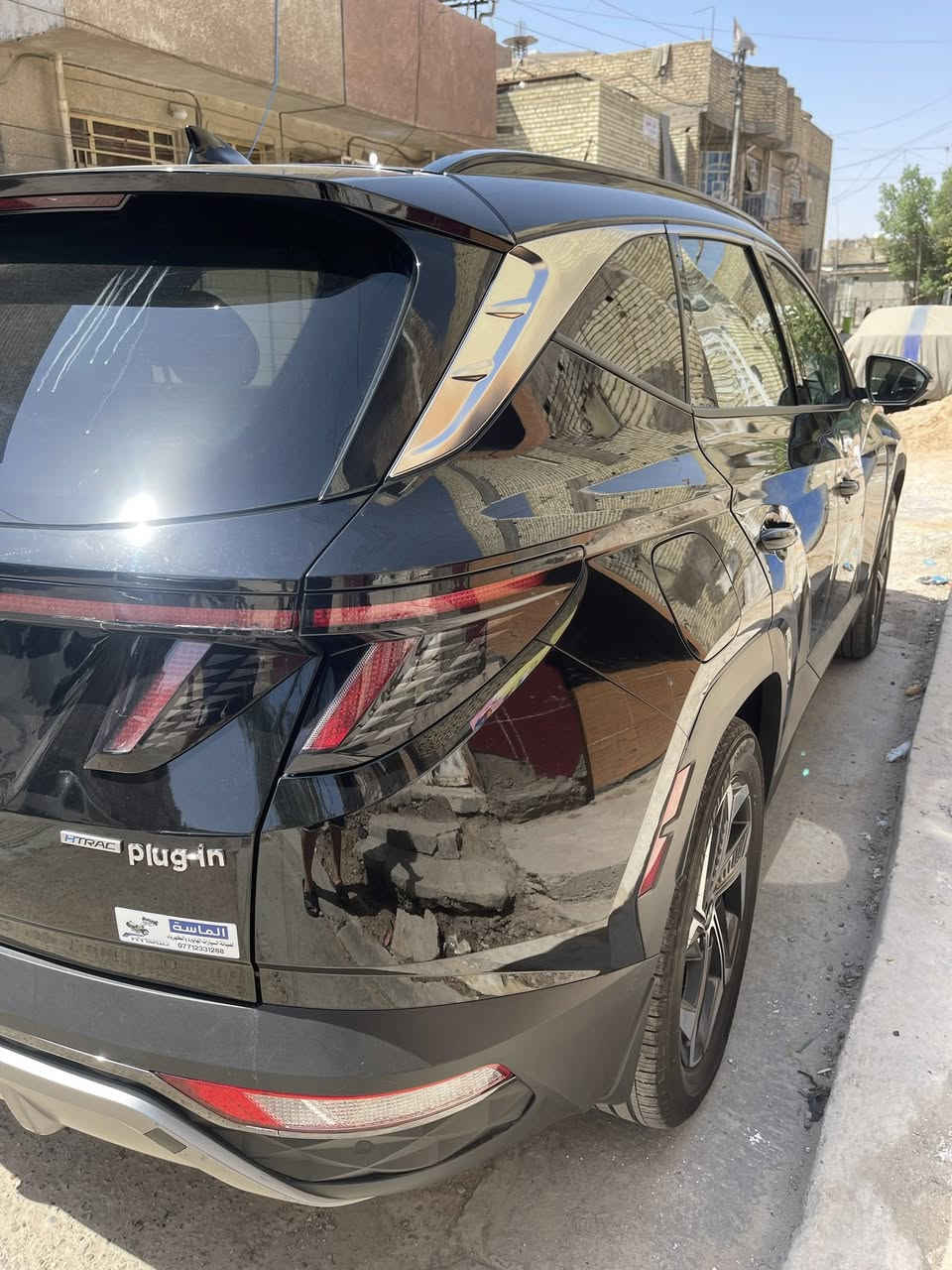 السلام عليكم  هيونداي توسان
موديل 2023 
وارد امريكي 
هايبرد بلك ان 
بدون ايرباك 
السياره فول فول فول مواصفات للأخير 
ماشيه 16 الف ميل فقط 
صور الحادث بالمنشور 
ورقم الشاصي بالمنشور 
السعر 205 وبيهة مجال قليل 
للأستفسار:***********
