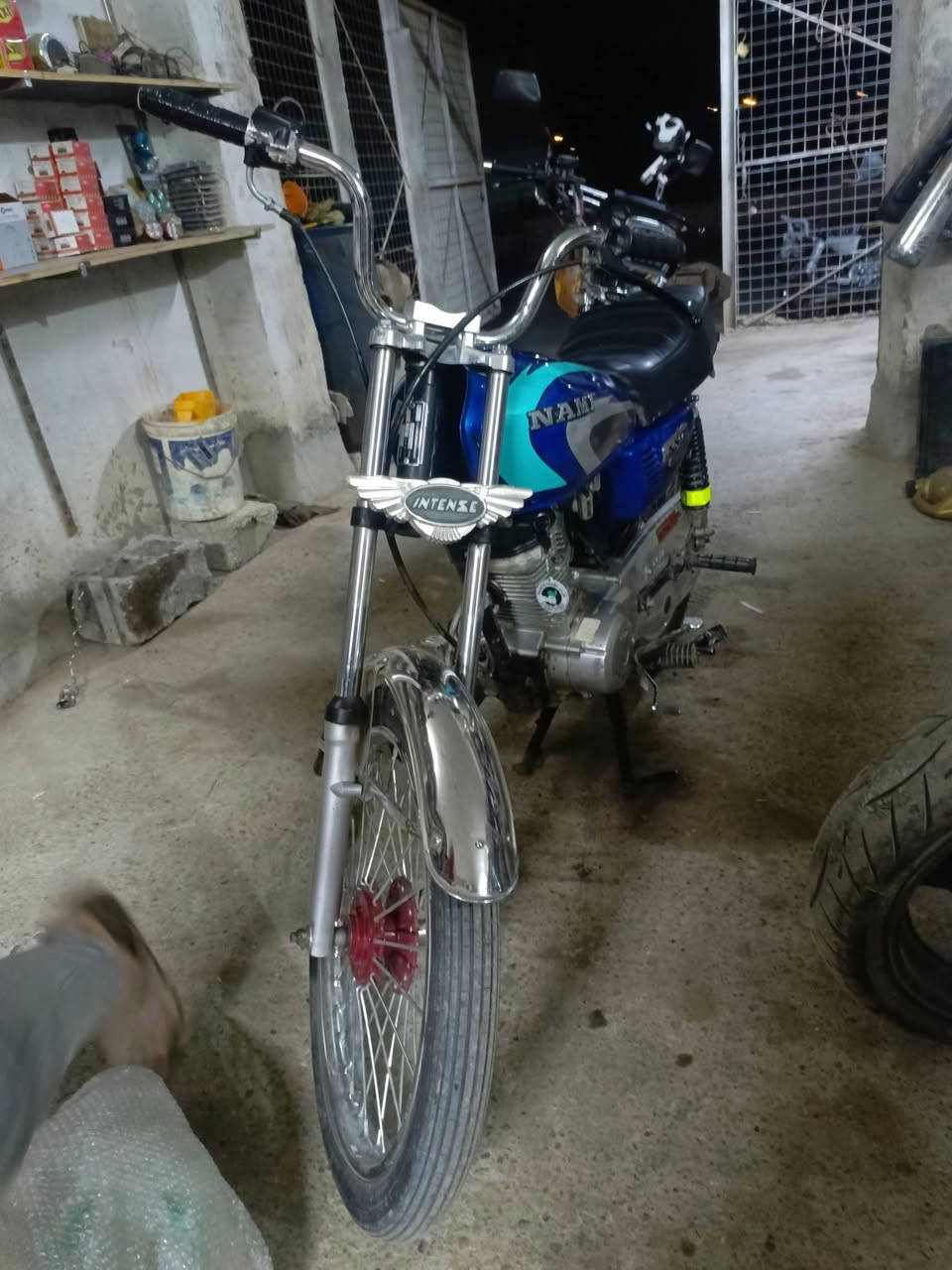 ‏‪***********‬‏ للبيع مكينه انتنس السعر 500 وبيها مجال
