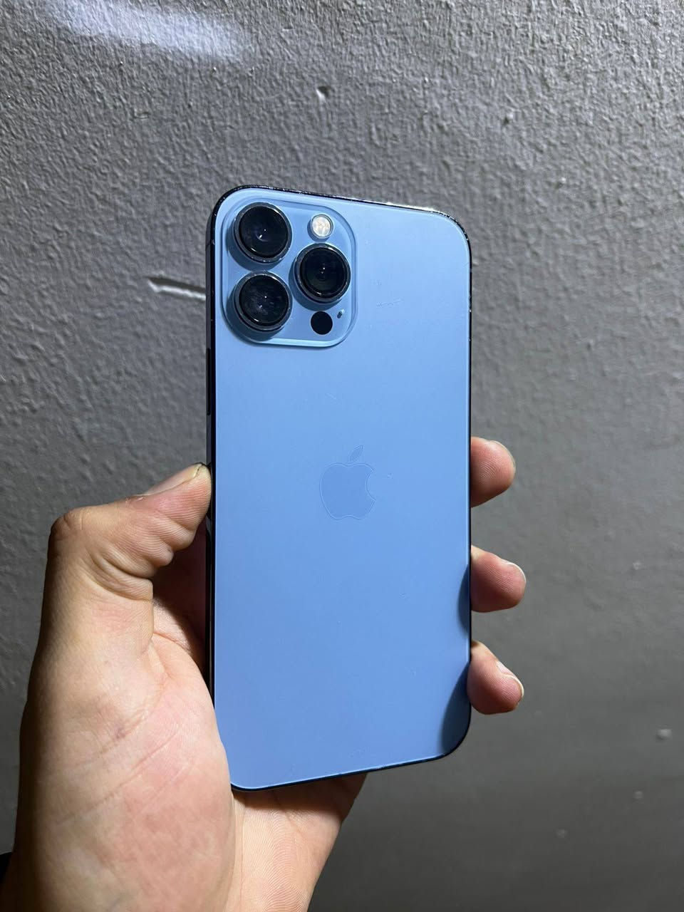 ايفون 13 برو ماكس اذكره 128 بطاريه 81 كله بلادي بس ضهر امبدل أصلي جهاز زلغ مابي كلش نضيف السعر 600 وبي مجال عنواني بغداد بلديات الاستفسار واتساب ***********
