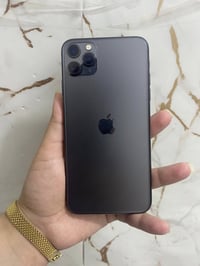 آيفون ١١ برو ماكس • ذاكرة ٢٥٦ • بطارية ٨٨%