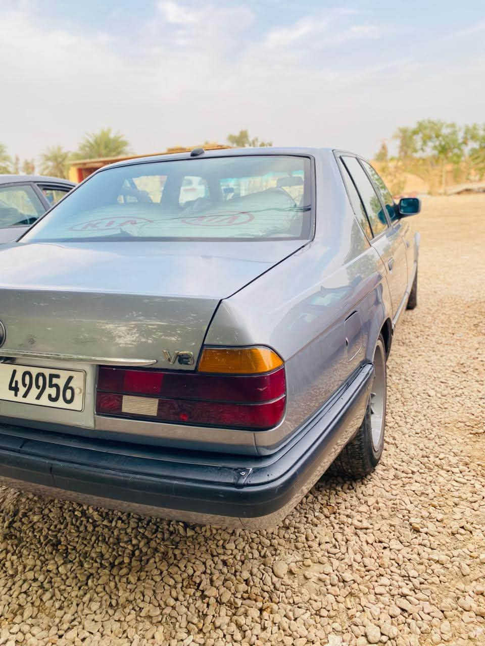 السلام عليكم اخوان 🤍
BMWموديل1992م 

الحجم(730i (V8   مسكر 8 سلندر 

مكينه وكير حاويه شرط مكفولات 

حداديه وتخم تاير جديد دواخل نضيفه تبريد منضومه كامله جديده ثلج ❄️ كهربائيات كلهه شغاله سياره مصبوغه عام جماليه بدون اي حادث مكفوله 

لايت زنون عالي ناصي 
  
العنوان ديوانيه

السعر 55وبيه مجال 

رقم الهاتف      ‭***********
