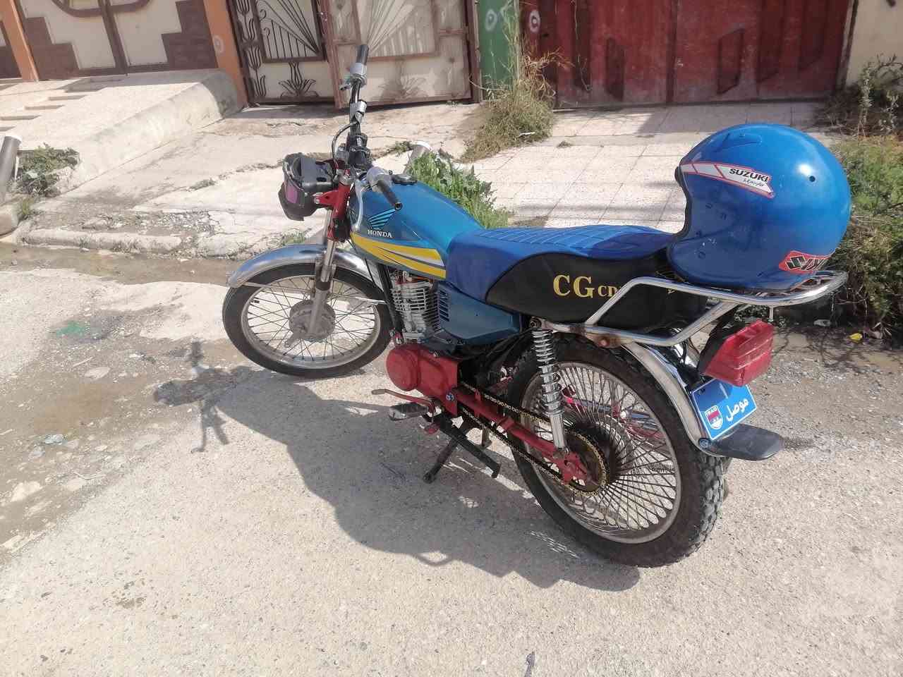 سلام عليكم دراجة ايراني
مكينة مفتوحة
كزوز صوت عالي
مكينة خرسة
واير منية كلو سغال
السعر 450 وبي مجال
مكان موصل جانب ايمن
الرقم ***********
