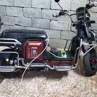 دراجة كهربائية • نظيفة جداً • ٥ بطاريات