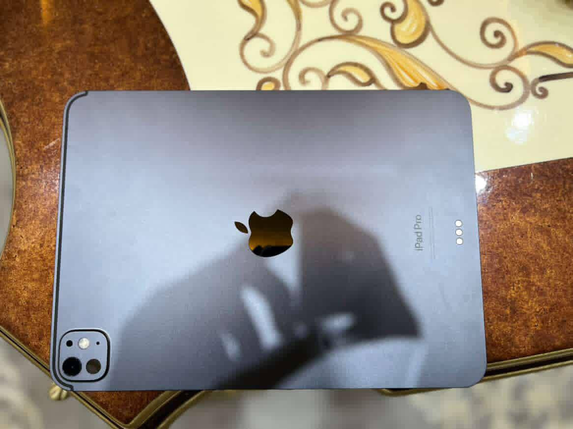 مكلف بل نشر 
جهاز جديد كلش شخطه مابي وموضح بل صور 

باكيته موجود

ذاكرة:256
بطاريه 93
*********** واتساب
